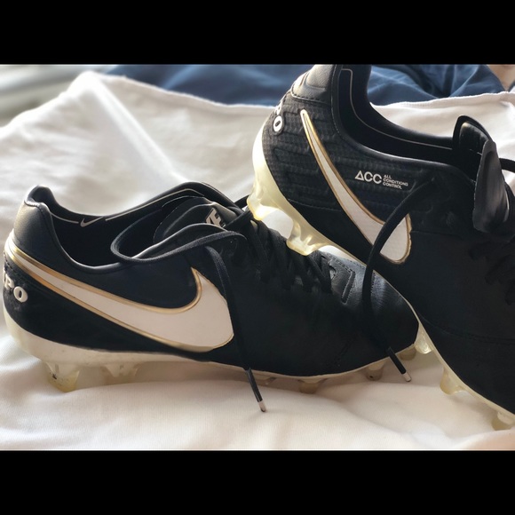 nike tiempo legend soccer cleats
